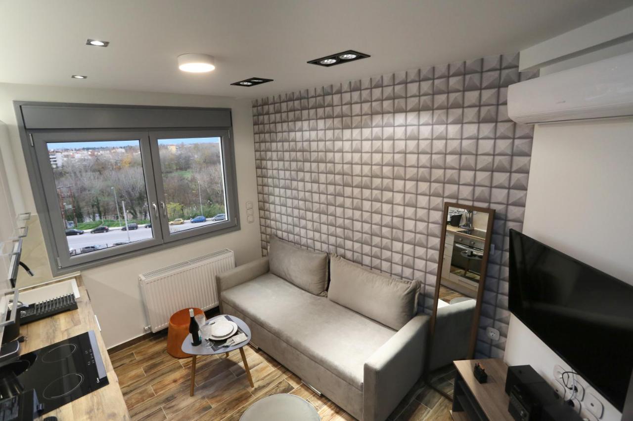 La Larissa Luxury Apartments Dafne Экстерьер фото